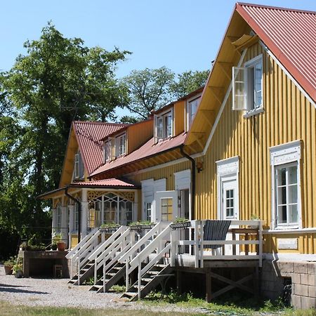 Gula Hoenan Guest House Ronehamn Exterior foto