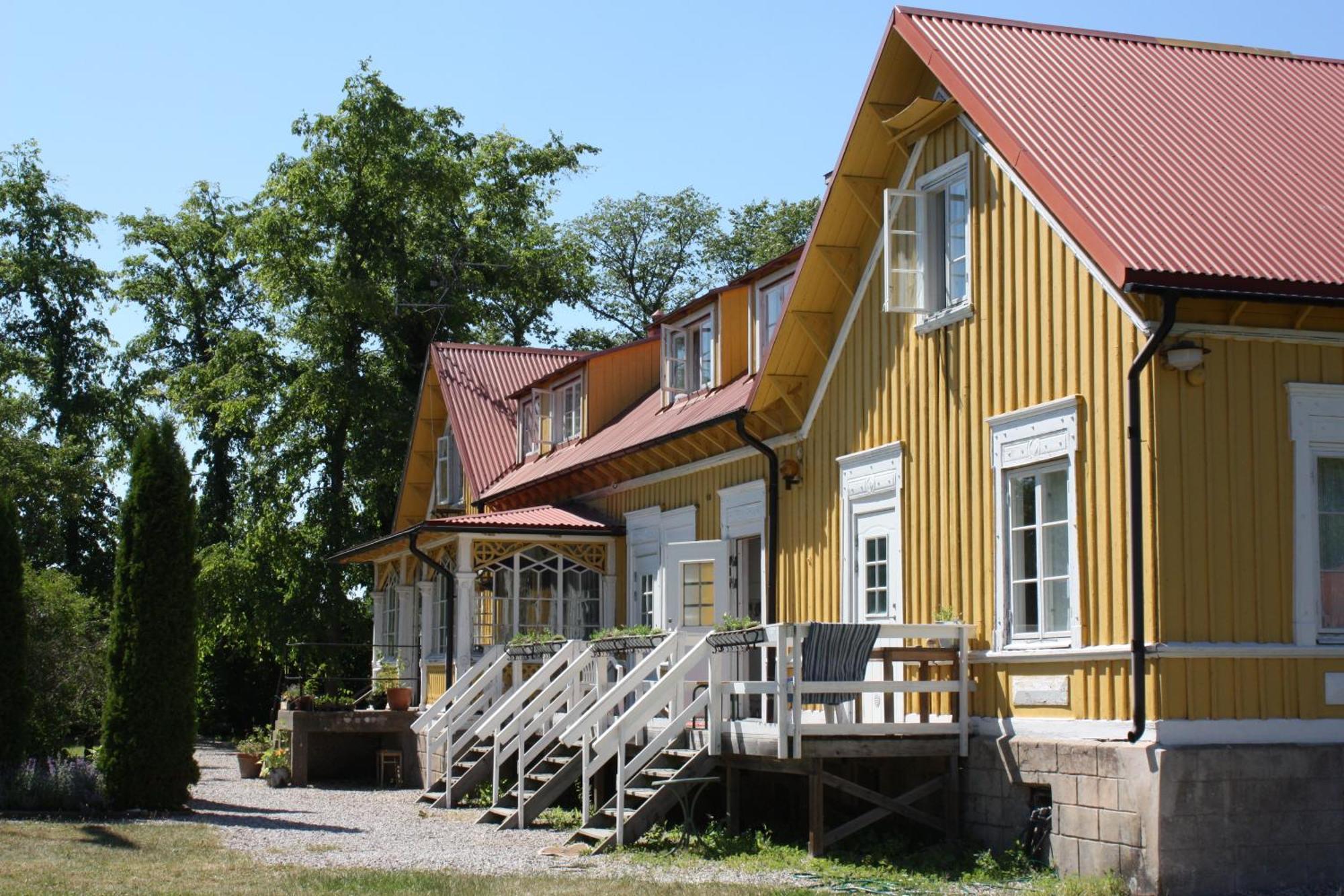 Gula Hoenan Guest House Ronehamn Exterior foto